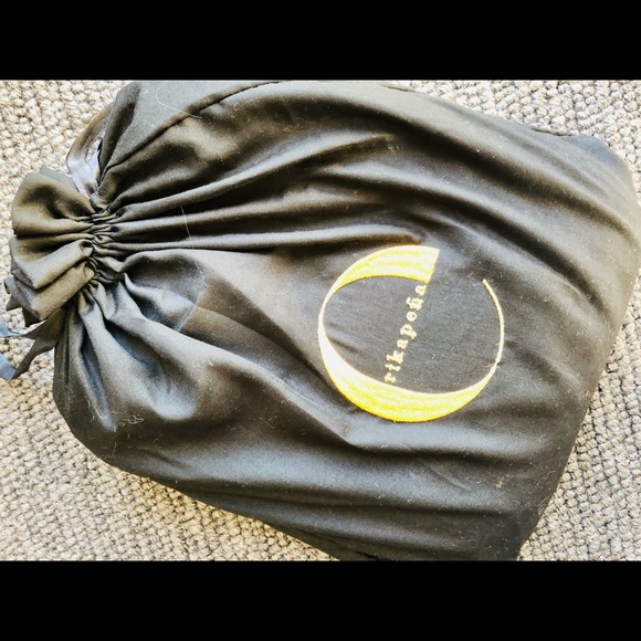 Meet your Posher - Picture 3 of 4